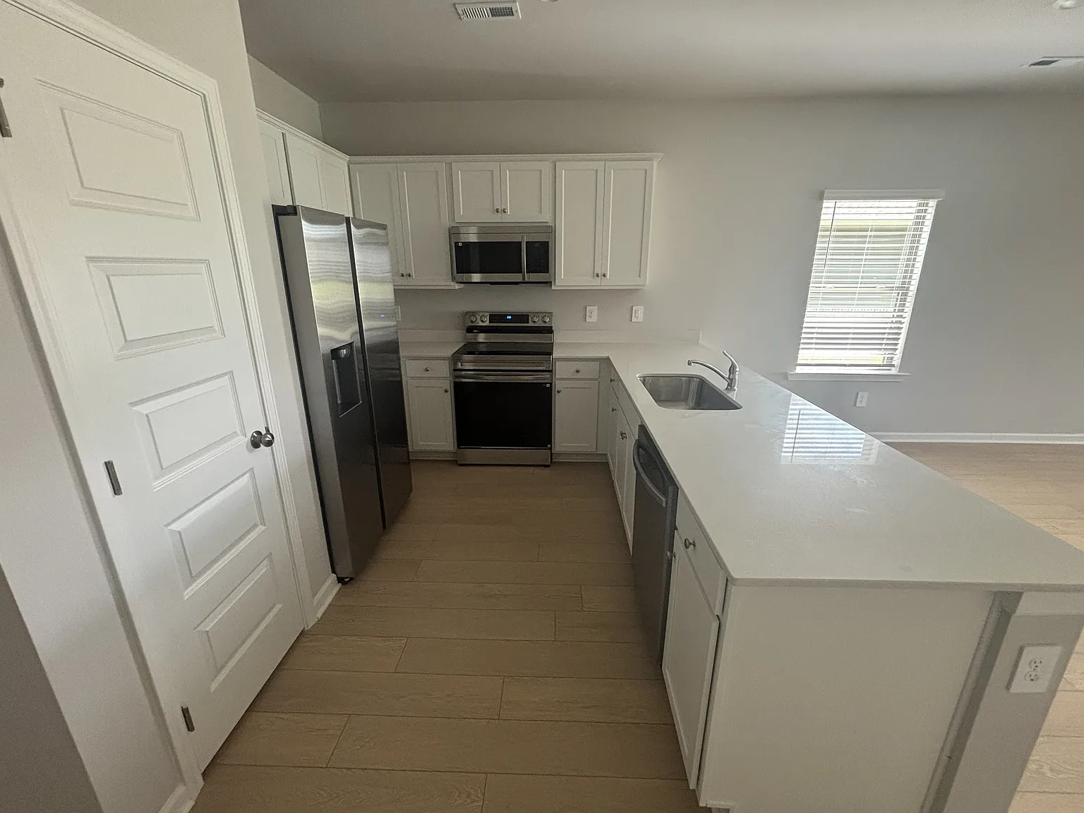 15416 Grayson Cir - 1 — Photo 3