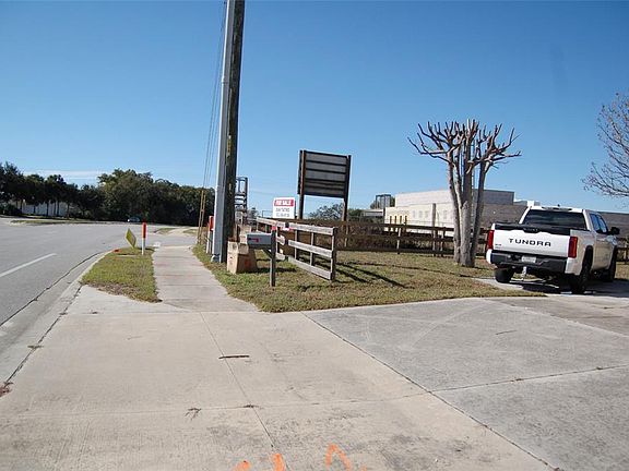5th image of 223 COUNTY ROAD 466A