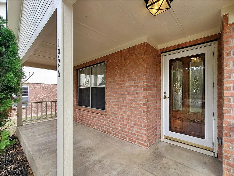 1926 Summer Rain Dr — Photo 3
