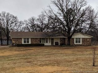 3001 Laurel Oaks Rd, Sapulpa, OK 74066