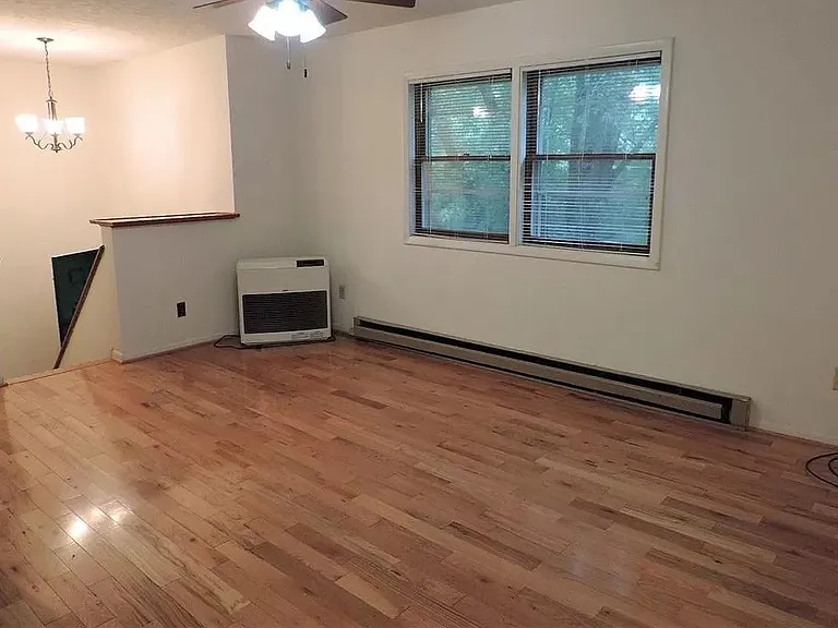 226 Clay Hodges Rd — Photo 2