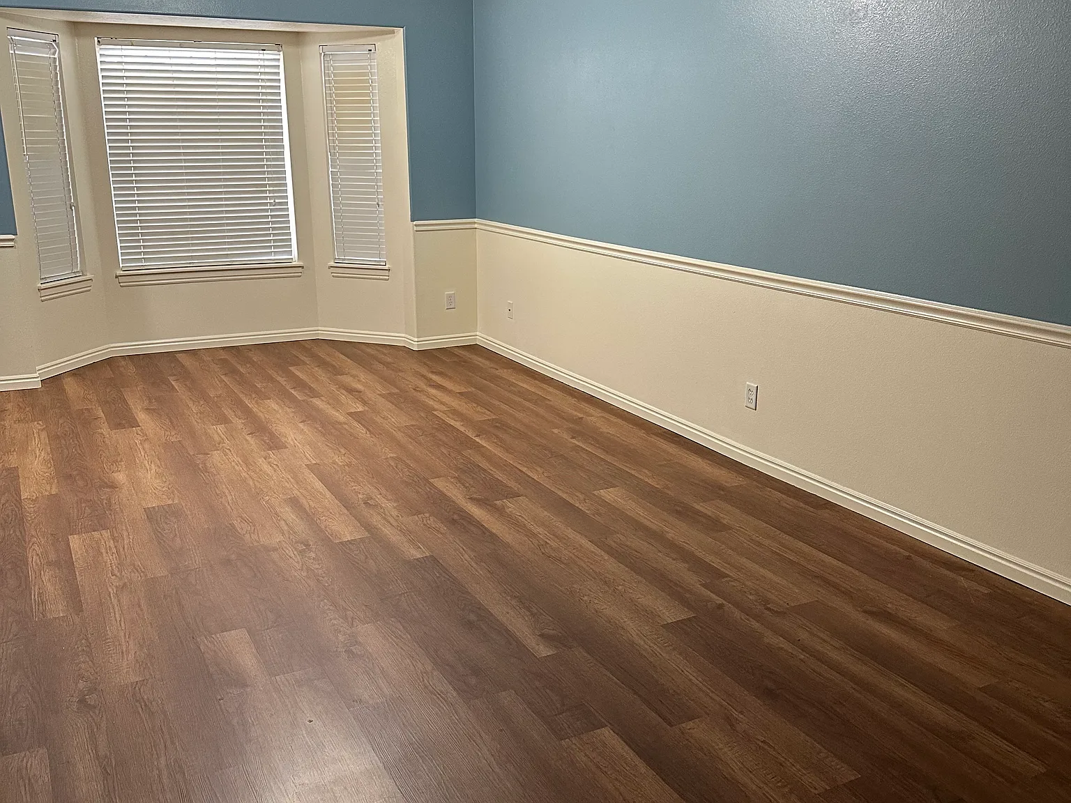 2 bed, 1070 sqft, $1,450 — Photo 2