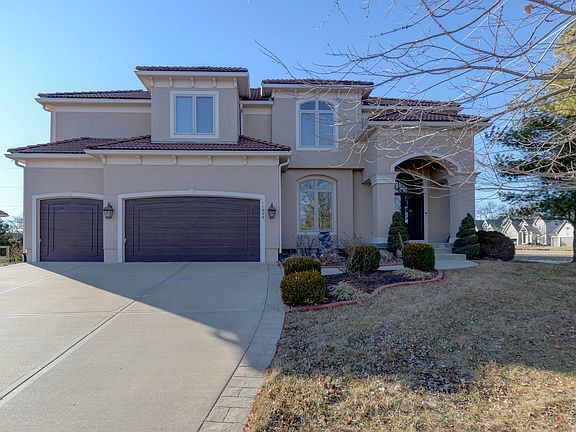 3rd image of 11039 W 145th Pl