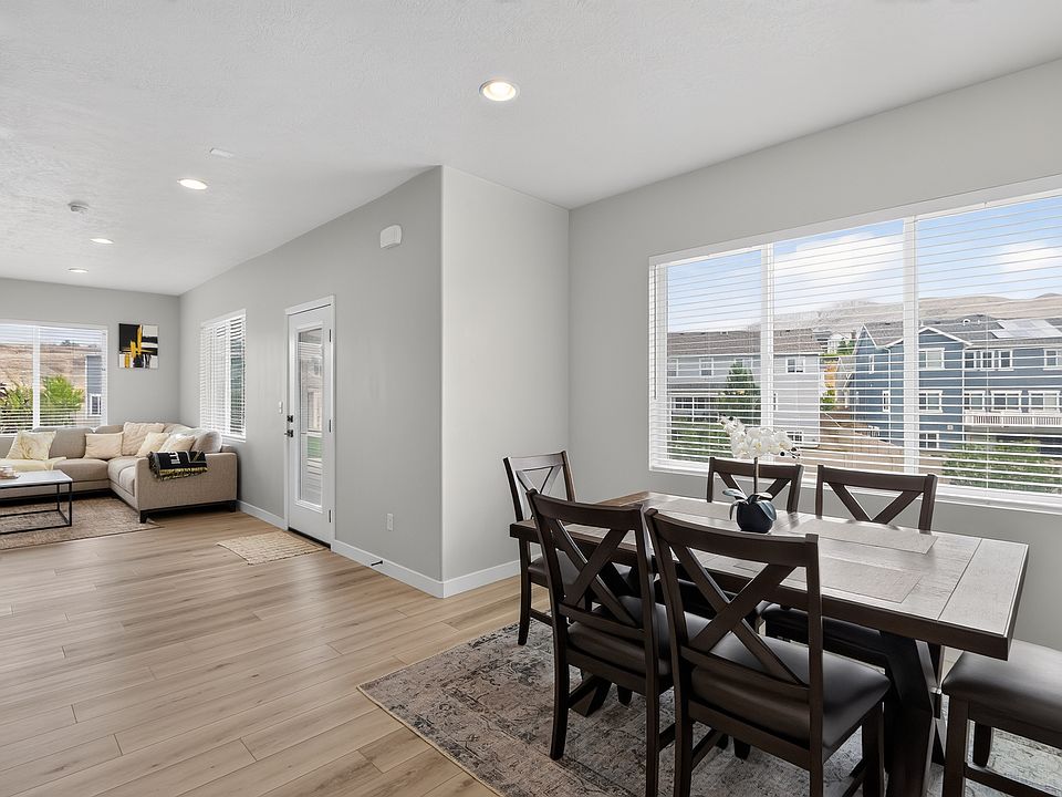 1st image of 15059 S Reins Way