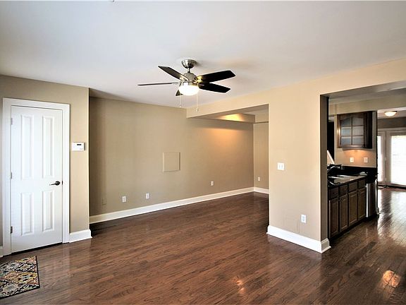 4th image of 7453 Germantown Sq S