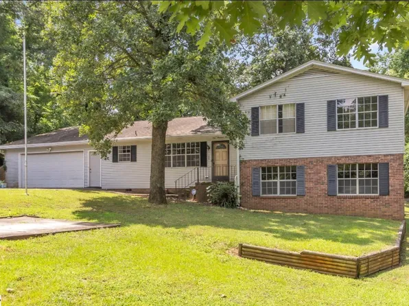 105 Edwards Mill Rd, Taylors, SC 29687