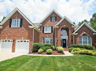 11203 Ridgegate Dr, Raleigh, NC 27617