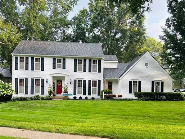 12400 Sagamore Rd, Leawood, KS 66209