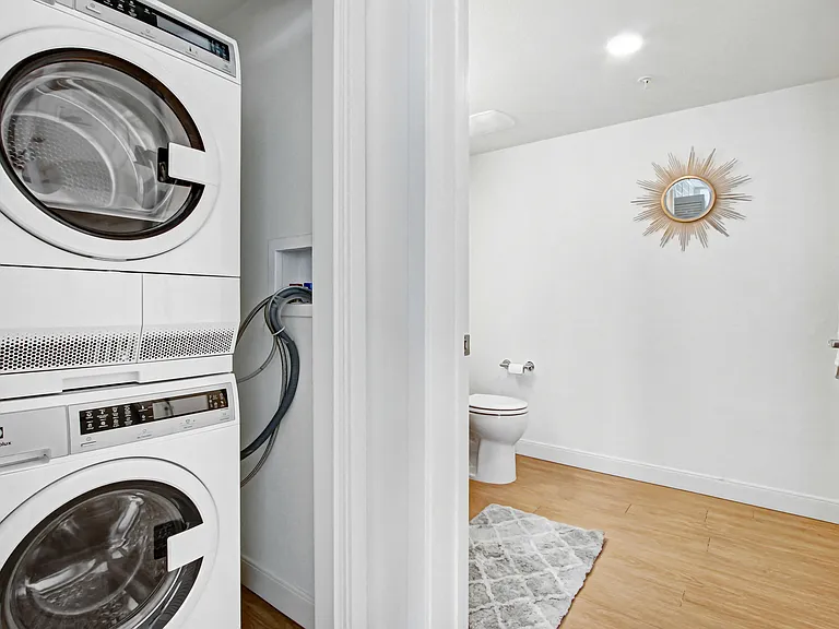Watermark Apartments — Photo 37
