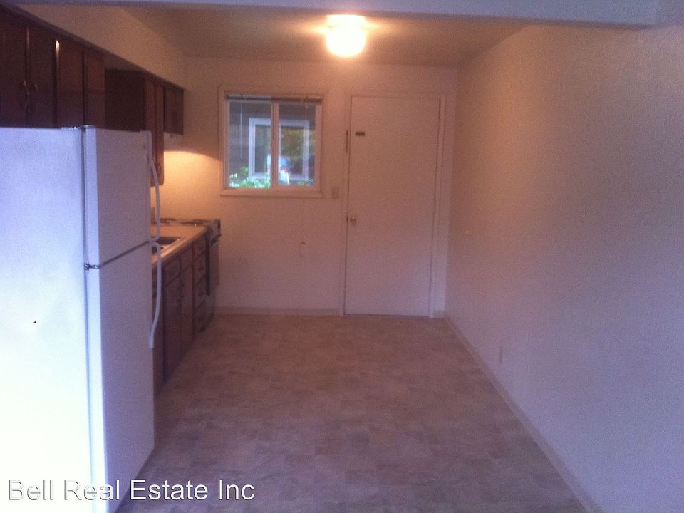 2nd image of 1848 M St APT 7