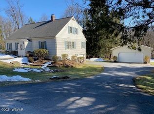 28 Hunter Ln, Lock Haven, PA 17745