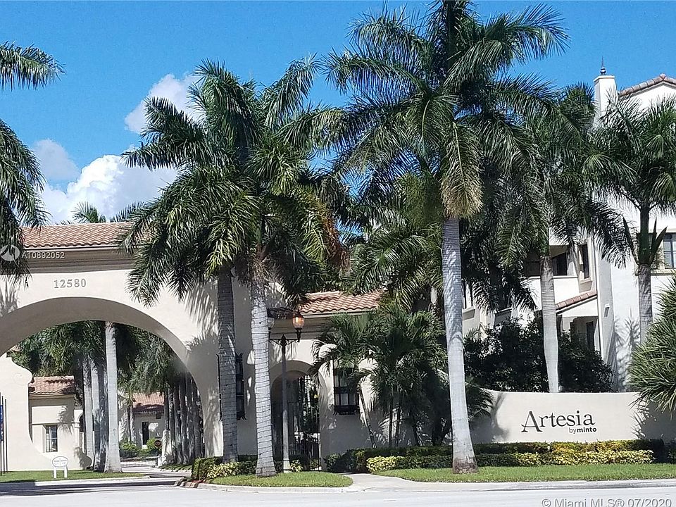 1st image of 2925 NW 126th Ave #3041