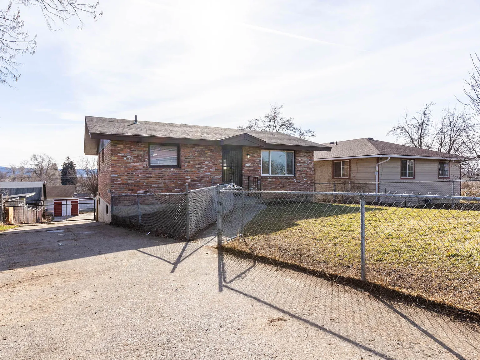 3 bed, 1.5 bath, 1400 sqft, $1,950 — Photo 2