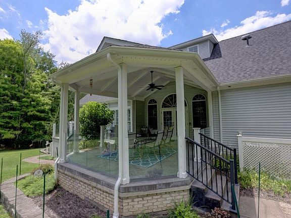 4th image of 324 Heritage Farm Rd
