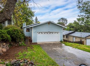 635 Cherry Ln, Newcastle, CA 95658
