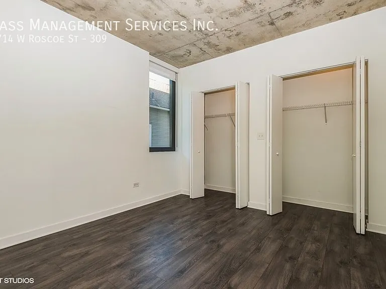 Centrum Lakeview — Photo 33