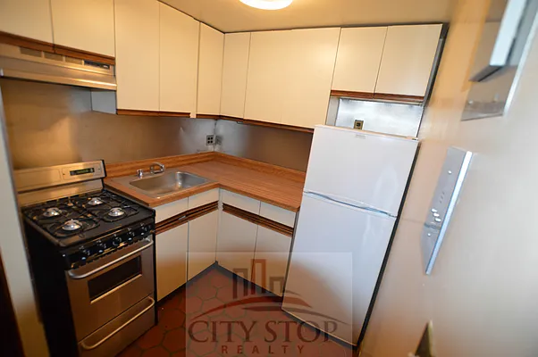 Rented by City Stop Realty | media 13