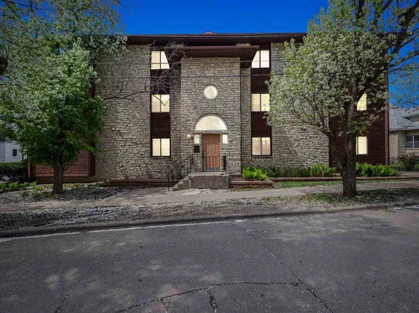 25 Lincoln Ave APT 10, Iowa City, IA 52246
