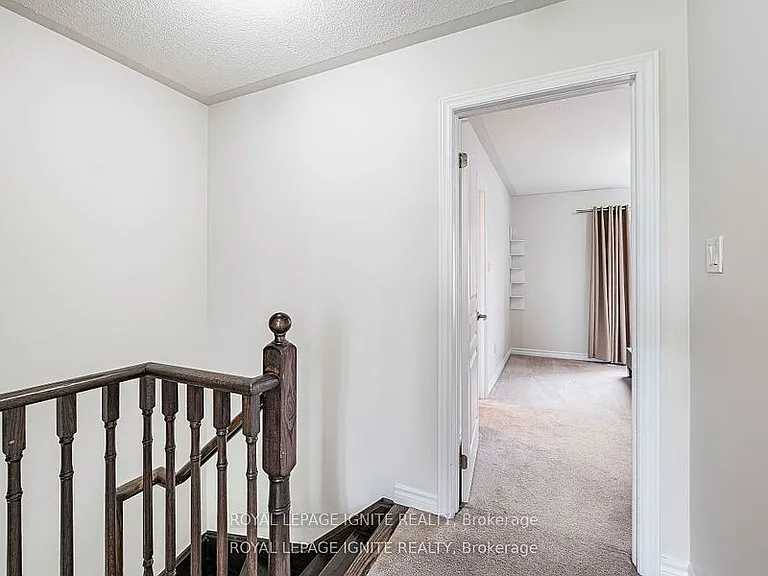 37 Aspen Hills Rd — Photo 17