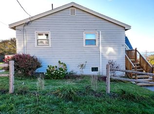 23 Glover Ave, Hull, MA 02045