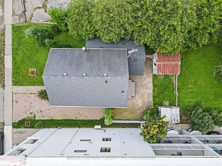 430 Ridge Rd N — Photo 18