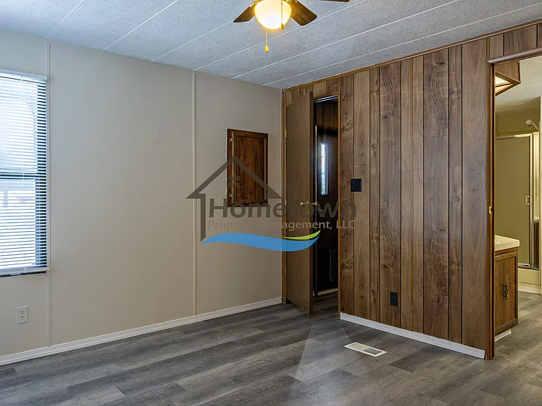 563 Terry Trl — Photo 8