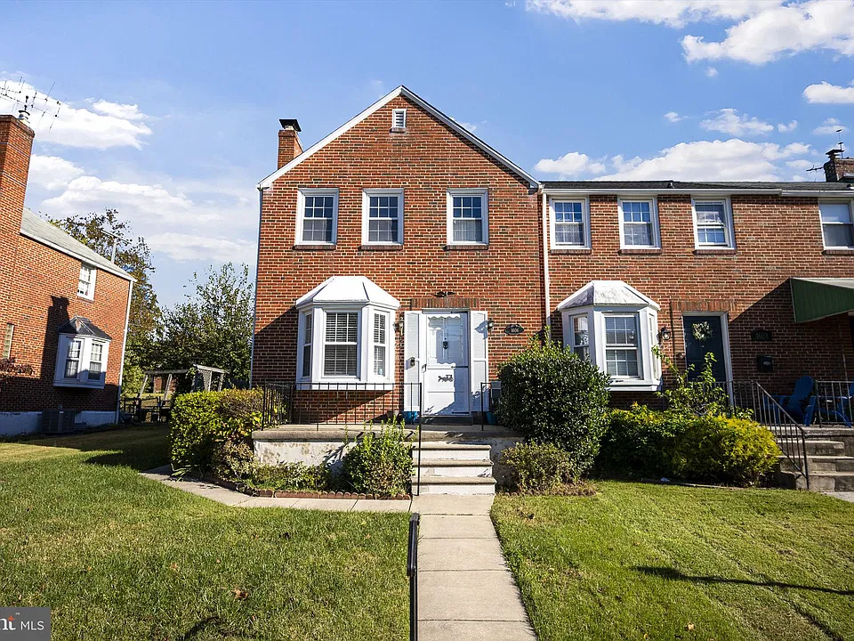 1606 Thetford Rd
