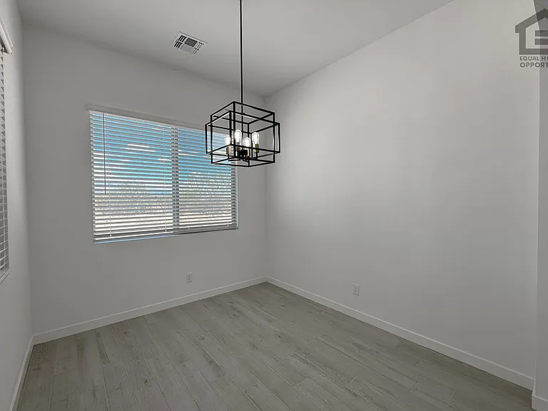 18108 W Morning Vista Ln — Photo 9