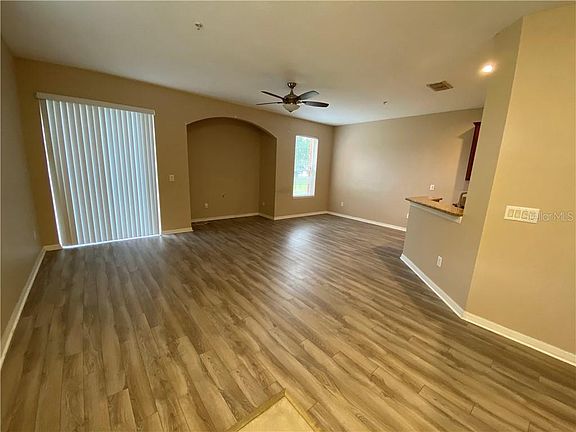 5th image of 1321 Pine Oak Trl