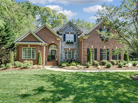5th image of 5412 Leicester Ct