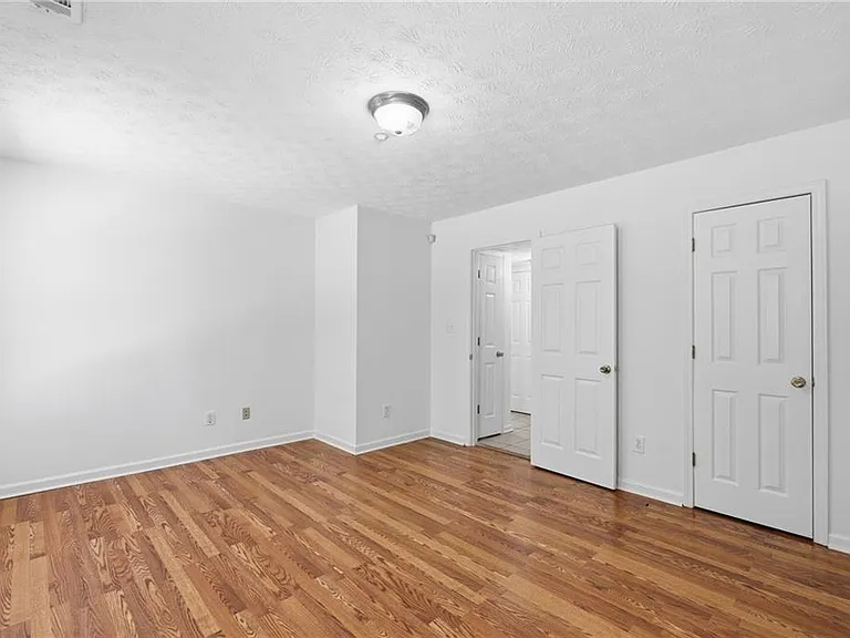 6427 Wellington Chase Ct — Photo 11