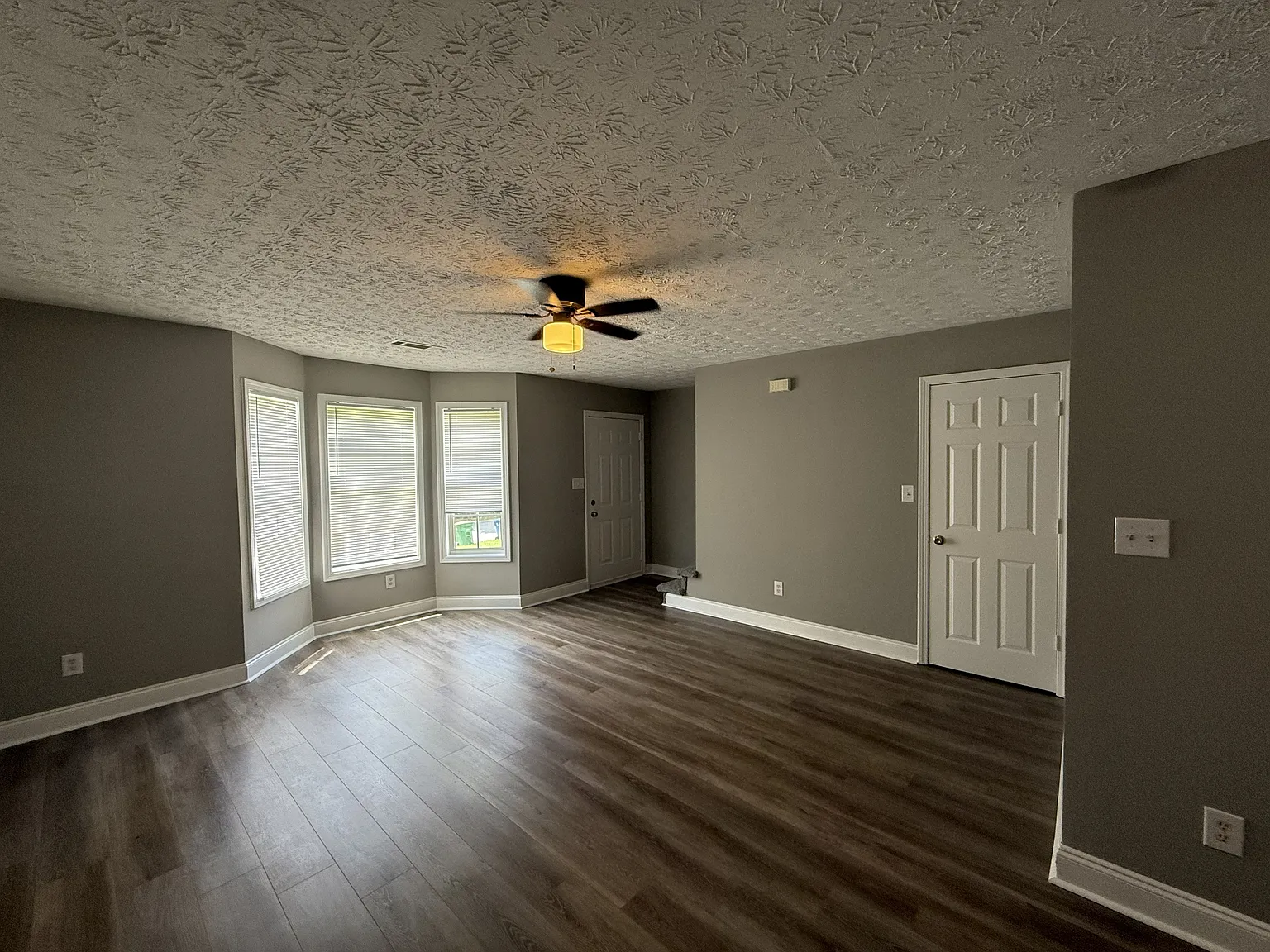 281 Westchester Circle - 1 — Photo 4