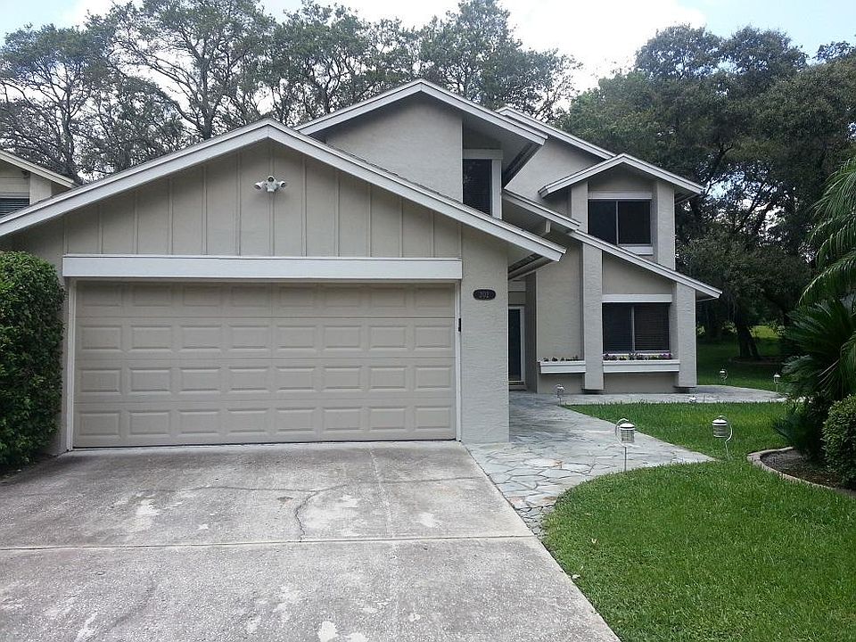 1st image of 202 Albrighton Ct
