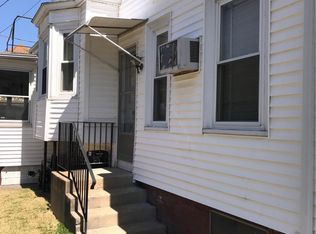218 Washington Ave APT 3, Providence, RI 02905