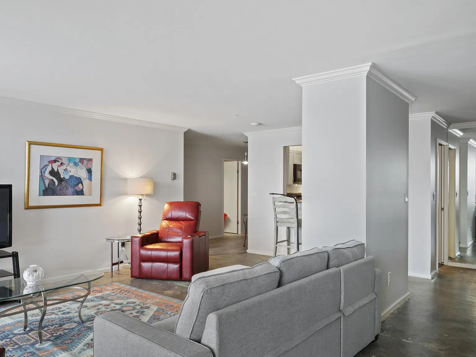 3000 Farnam St — Photo 4