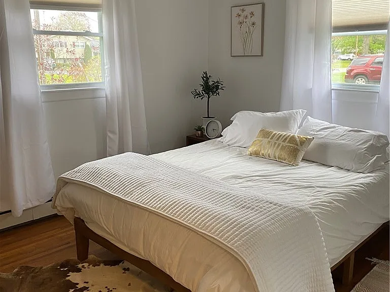 33 Suburban Dr — Photo 17