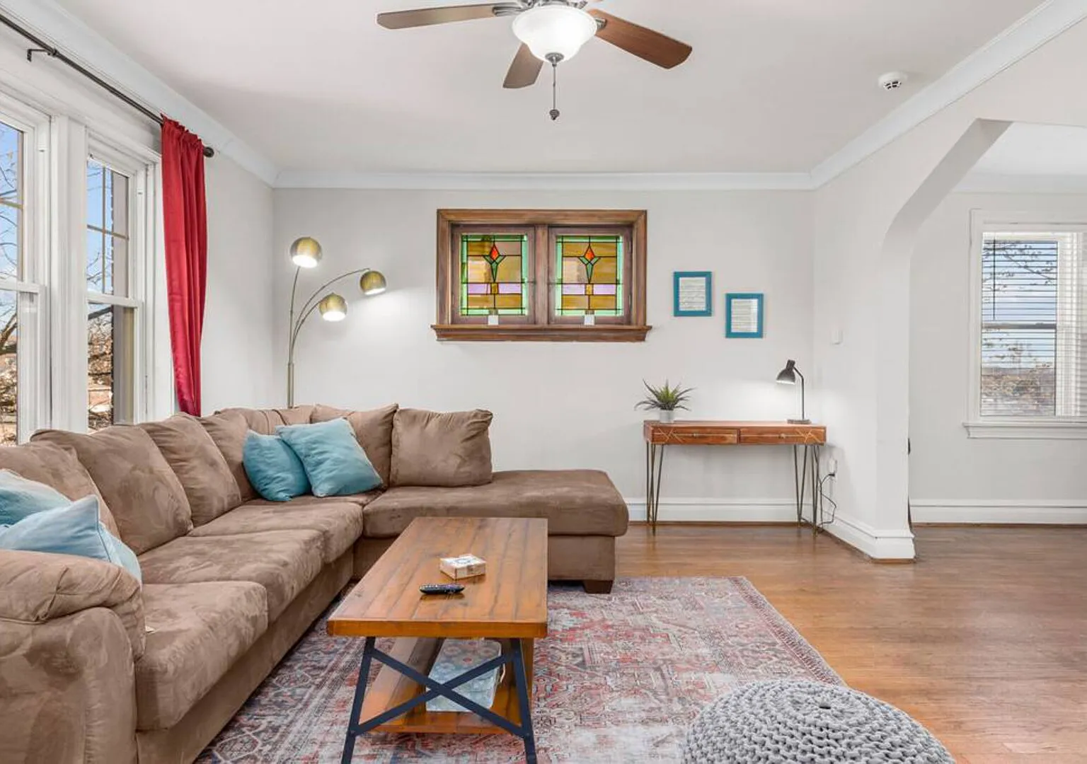 Comfy King Bed | Ideal Location | Pet-Friendly — Photo 4