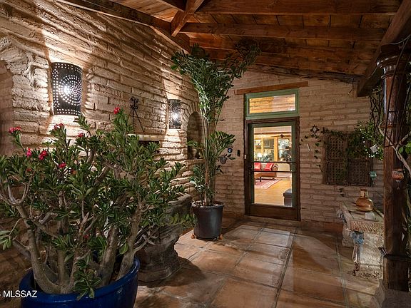 2nd image of 3039 E Placita Los Siete Adobes
