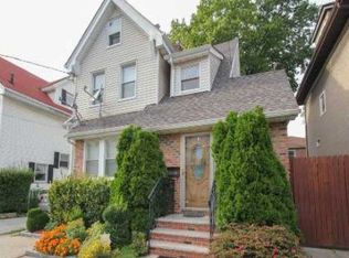 118-15 12th Ave, College Point, NY 11356