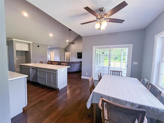 3rd image of 5405 County Road 302