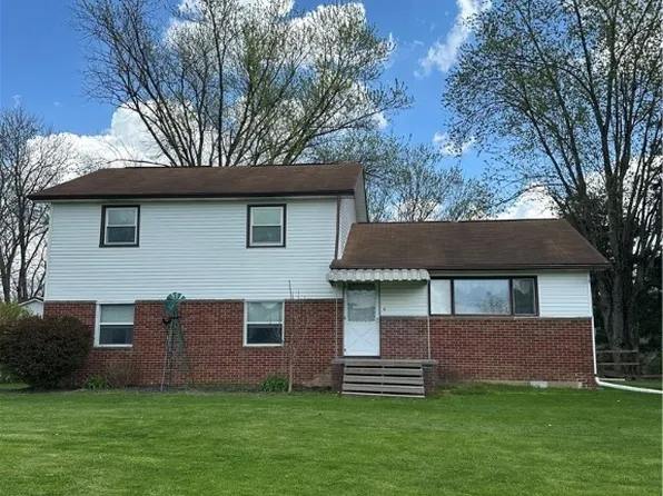 222 Liberty Ave, Woodsfield, OH 43793