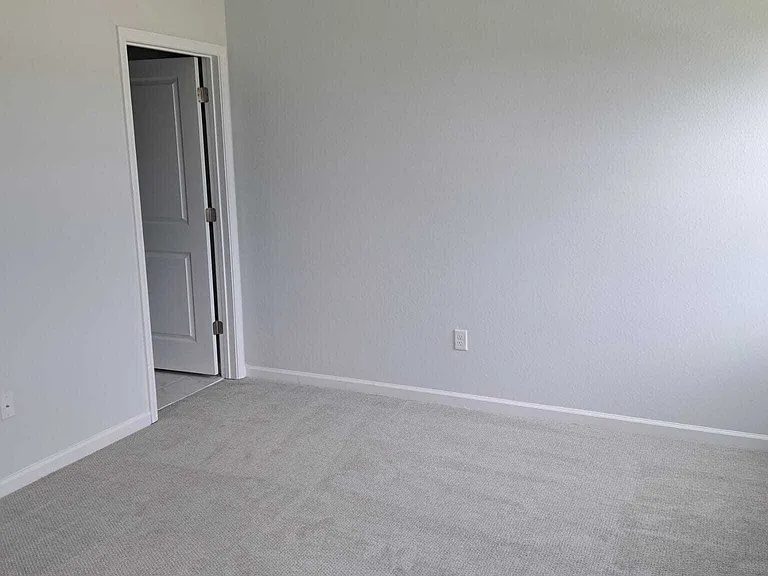 318 Brandon Lakes Dr #1 — Photo 12