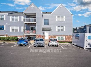 102 Grosvenor Ln APT 203, Stafford, VA 22556