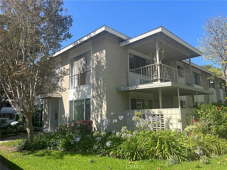 391 Avenida Castilla #O — Photo 7