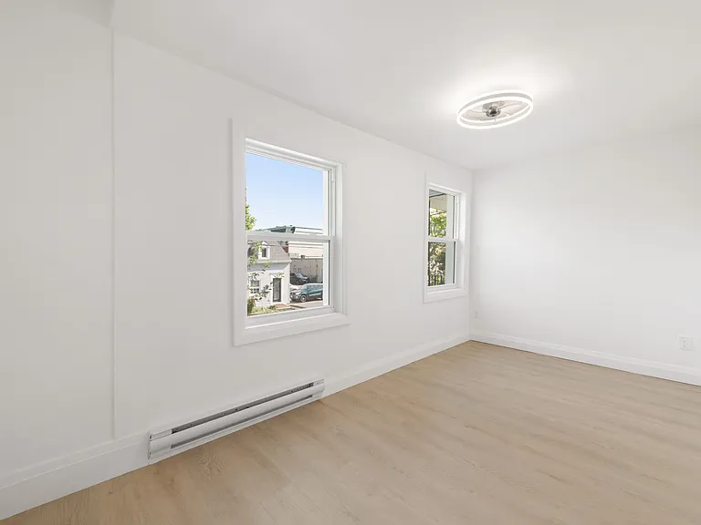 145 Saint Andrew St #145 — Photo 5