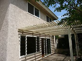 4th image of 2398 Yew Dr