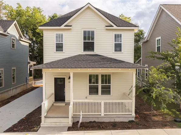 349 E 11th St, Fayetteville, AR 72701