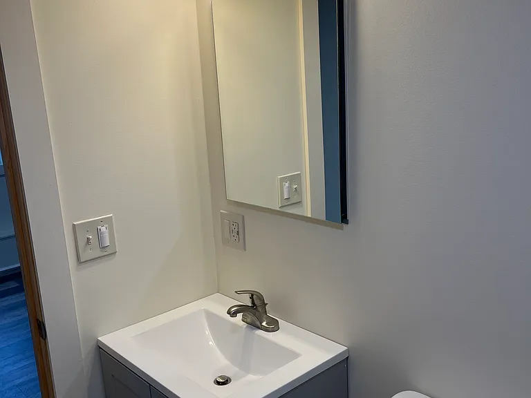 118 Park St #5 — Photo 6