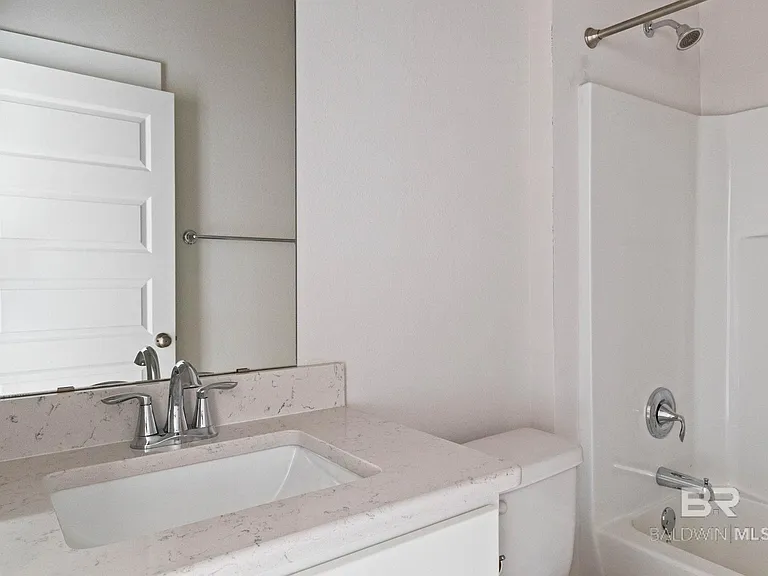 1710 Grouse St — Photo 57