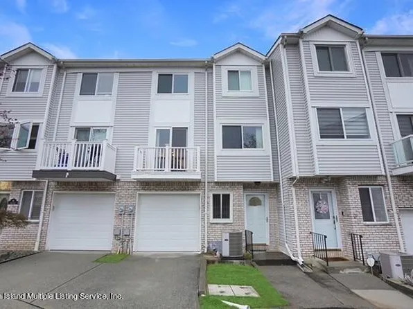 68 Sable Loop, Staten Island, NY 10306